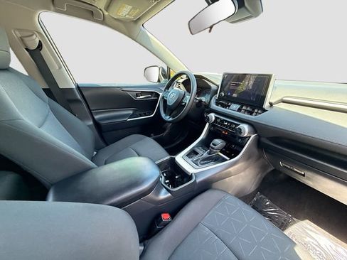 Used 2024 Toyota RAV4 XLE w/ Convenience Package image 27