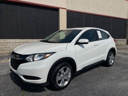 Used 2016 Honda HR-V LX image 1