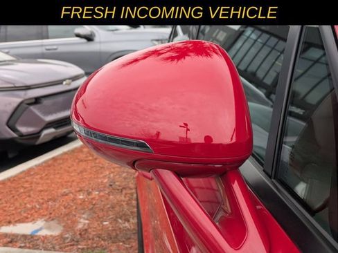 Used 2024 Porsche Macan image 10