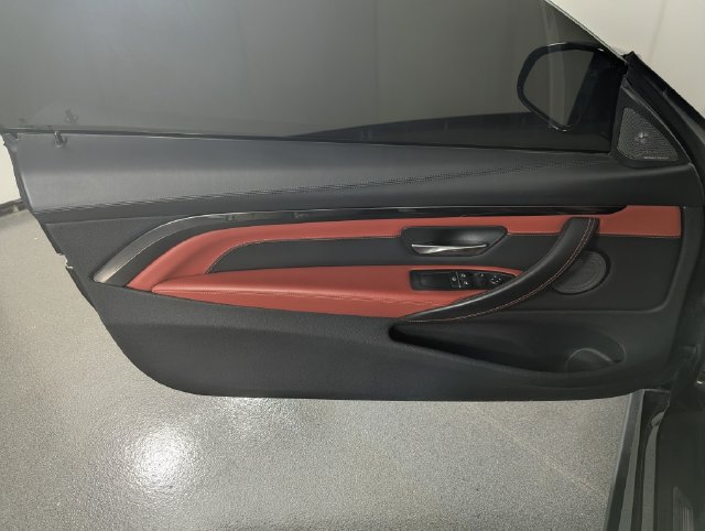 Used 2020 BMW M4 Coupe RWD image 10
