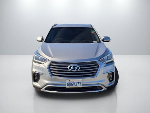 Used 2019 Hyundai Santa Fe XL SE image 2