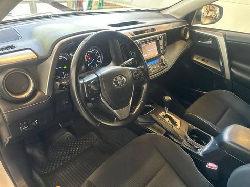 Used 2016 Toyota RAV4 XLE AWD/4WD image 7