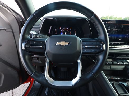 Used 2023 Chevrolet Colorado LT w/ LT Convenience Package III RWD image 16
