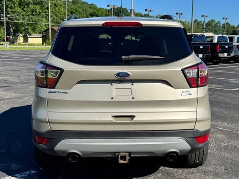 Used 2018 Ford Escape SEL AWD/4WD image 6