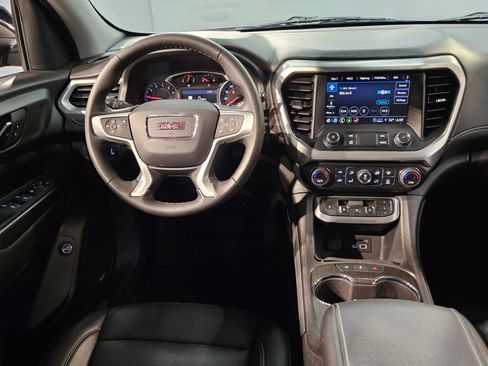 Used 2023 GMC Acadia SLT image 9