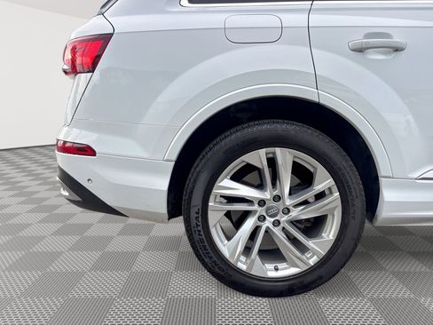 Used 2020 Audi Q7 3.0T Premium Plus AWD/4WD image 30