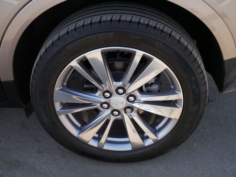 Used 2023 Cadillac XT5 Premium Luxury w/ Technology Package image 15