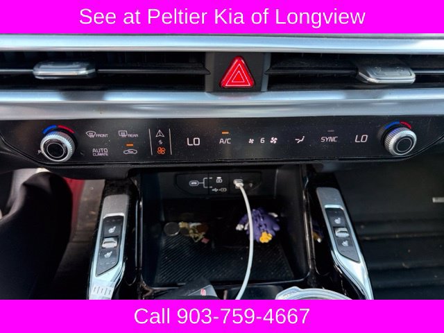 Used 2024 Kia Sorento SX Prestige AWD/4WD image 16