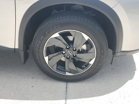 Certified 2024 Nissan Rogue SV AWD/4WD image 13