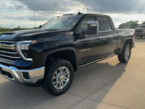 New 2025 Chevrolet Silverado 2500 LTZ w/ LTZ Convenience Package image 4