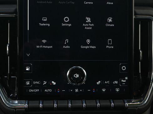 Used 2025 GMC Yukon Denali image 21