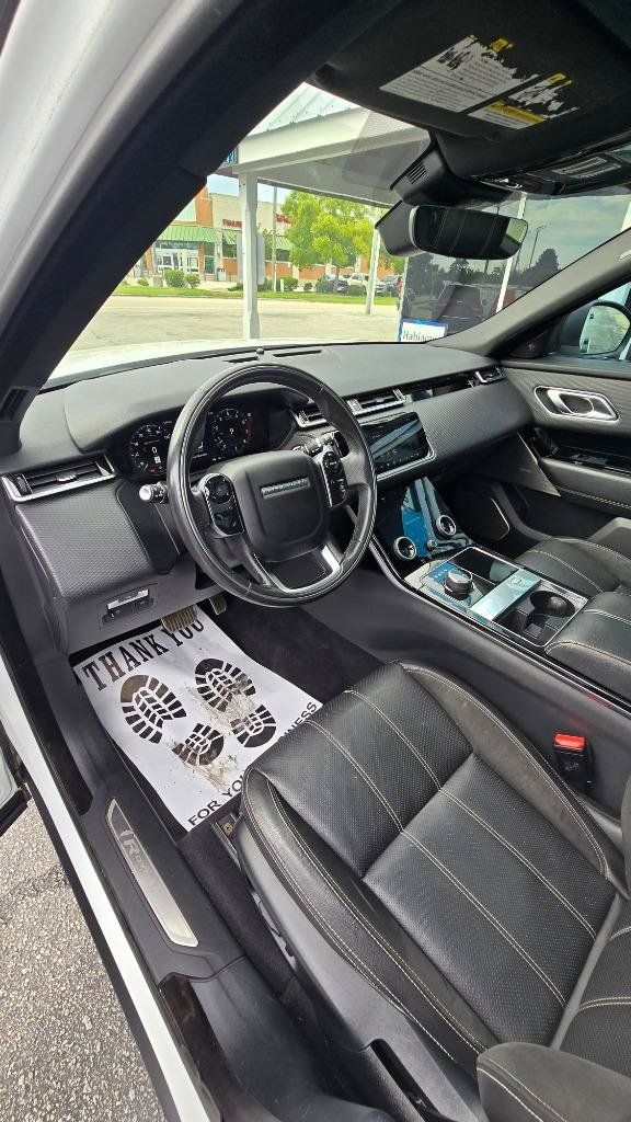 Used 2019 Land Rover Range Rover Velar R-Dynamic SE AWD/4WD image 10