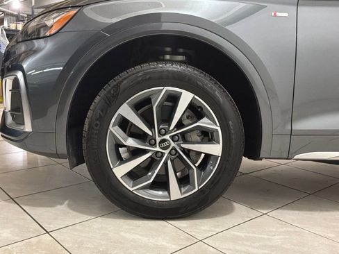 Used 2023 Audi Q5 2.0T Premium w/ Convenience Package image 16