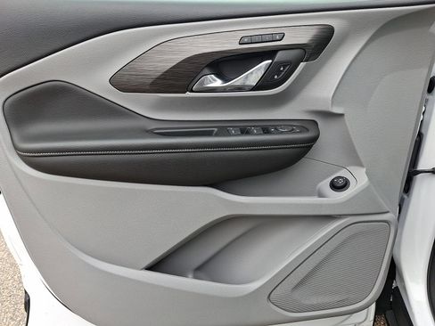 Certified 2022 GMC Terrain SLT w/ Tech Package image 10