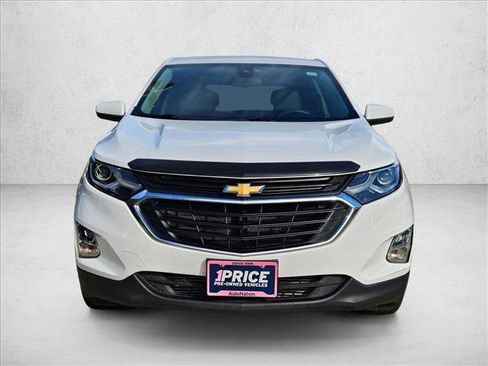 Used 2020 Chevrolet Equinox LT image 2