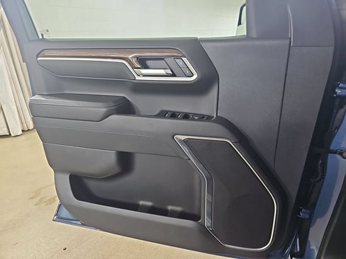 Certified 2024 Chevrolet Silverado 1500 LT AWD/4WD image 32