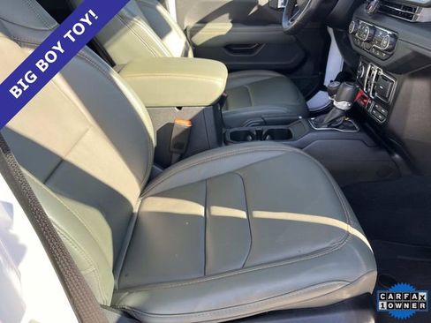 Used 2025 Jeep Gladiator Mojave image 22