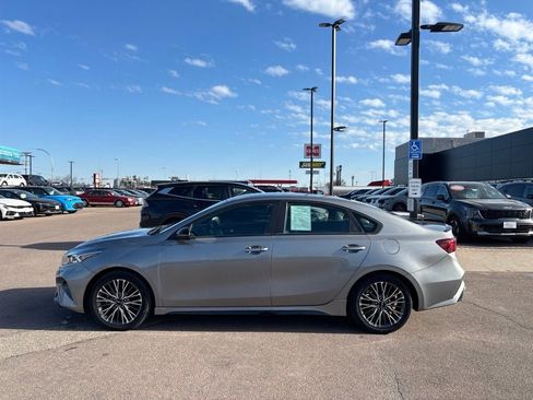Used 2022 Kia Forte GT-Line FWD image 8