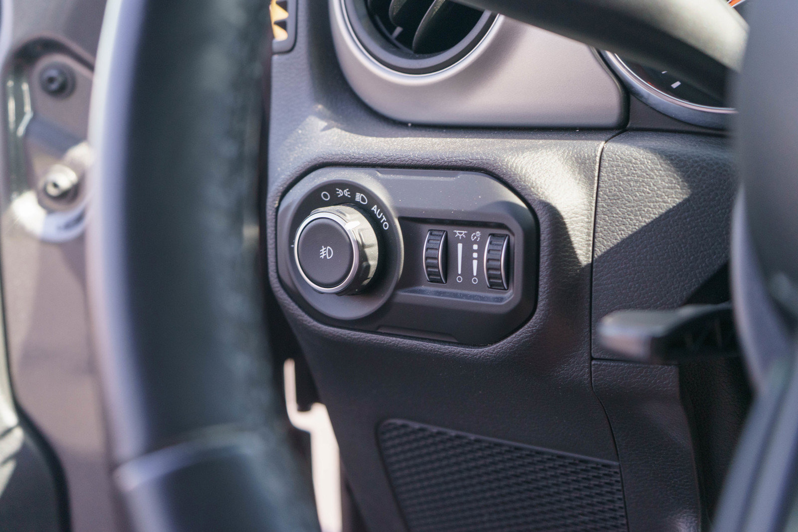 Used 2021 Jeep Wrangler Unlimited Sport AWD/4WD image 25