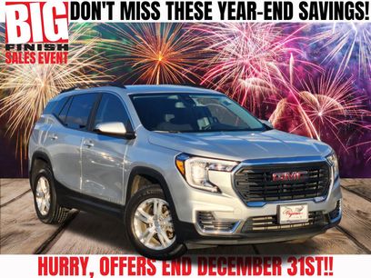Used 2022 GMC Terrain SLE w/ Driver Convenience Package
