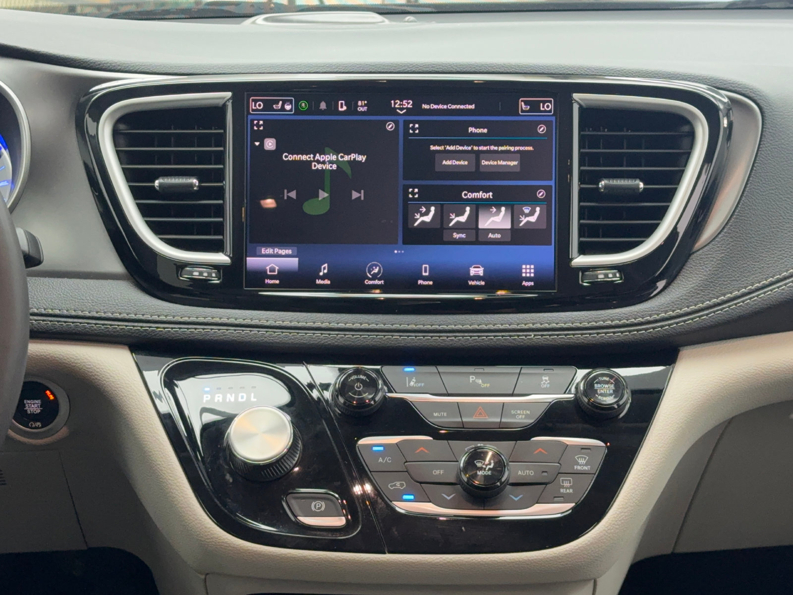 Used 2023 Chrysler Pacifica Touring-L FWD image 23