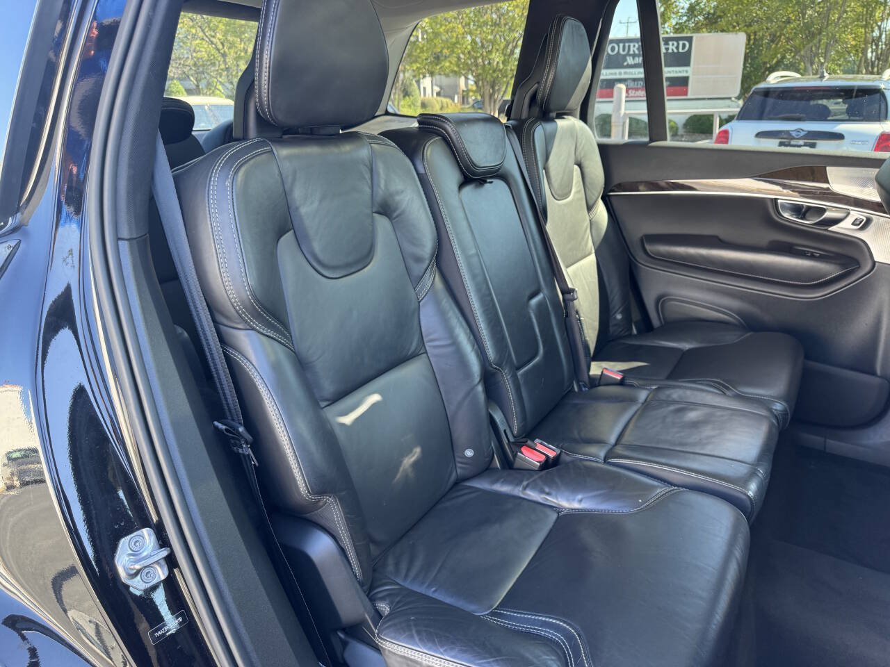 Used 2017 Volvo XC90 T6 Momentum AWD/4WD image 11