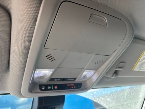 Used 2022 GMC Terrain SLE FWD image 12