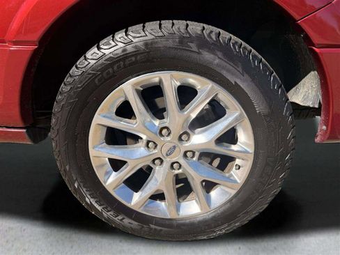 Used 2015 Ford Expedition EL Limited w/ Equipment Group 301A image 18