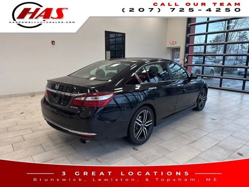 Used 2016 Honda Accord Sport image 6