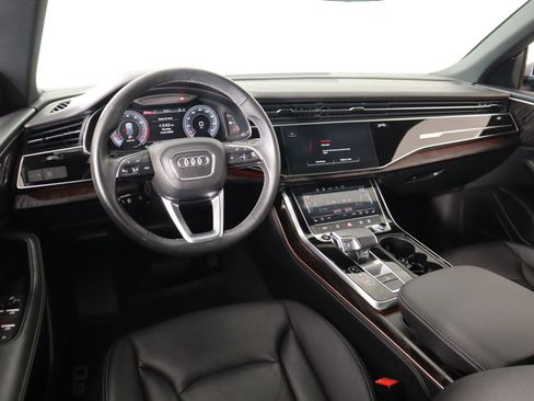 Used 2022 Audi Q8 Premium Plus AWD/4WD image 2