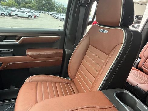 Used 2024 GMC Sierra 1500 Denali Ultimate AWD/4WD image 9