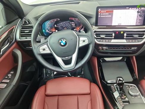 Used 2025 BMW X4 xDrive30i AWD/4WD image 37