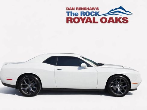 Used 2018 Dodge Challenger SXT Plus image 1