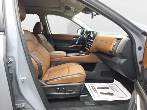 Used 2024 Nissan Pathfinder Platinum w/ Cargo Package FWD image 37