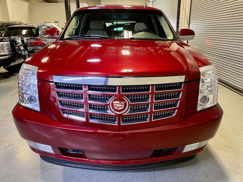 Used 2009 Cadillac Escalade AWD image 6