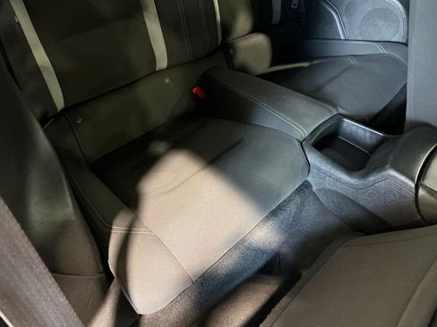 Used 2020 Chevrolet Camaro LT image 29