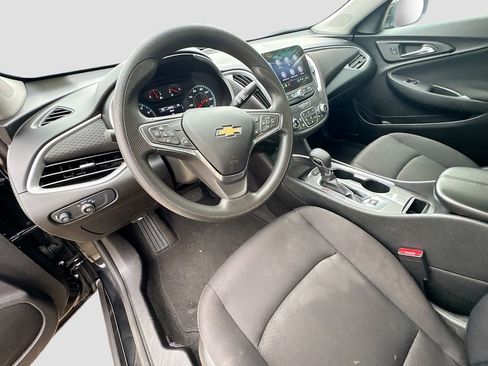 Used 2024 Chevrolet Malibu LT image 9
