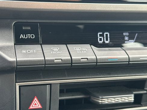 Certified 2025 Toyota Camry SE w/ Convenience Package image 29