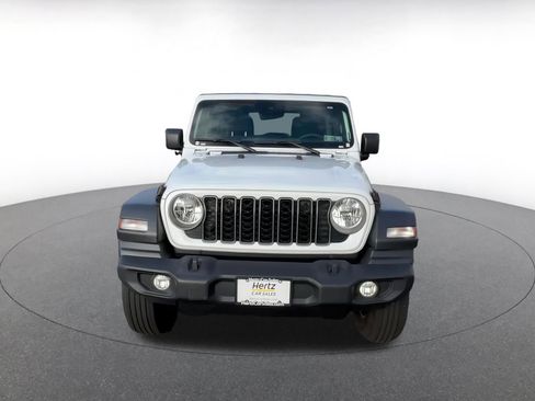 Used 2025 Jeep Wrangler Sport S image 5