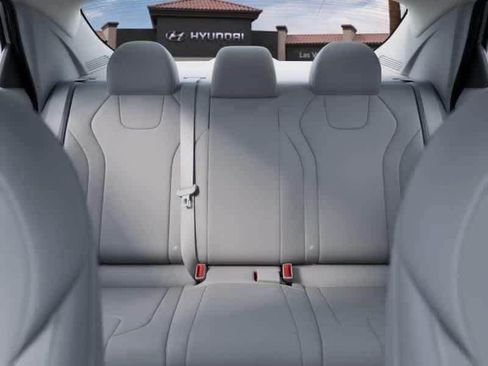 New 2026 Hyundai Elantra SE FWD image 12