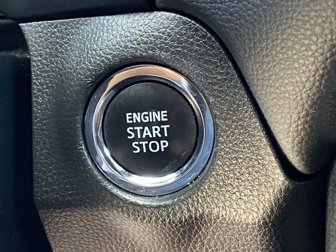 Certified 2025 Toyota RAV4 XLE w/ Convenience Package FWD image 24