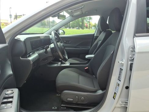 Used 2024 Hyundai Kona SEL AWD/4WD image 13