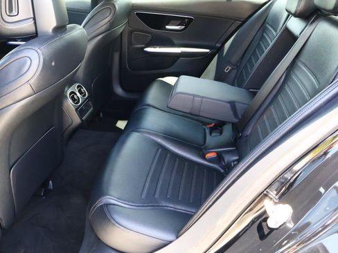 Used 2023 Mercedes-Benz C 300 Sedan image 19