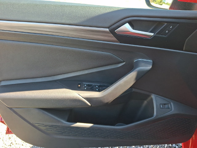 Used 2019 Volkswagen Jetta SEL FWD image 12