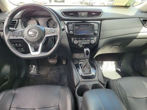 Used 2020 Nissan Rogue SL w/ Premium Package image 5