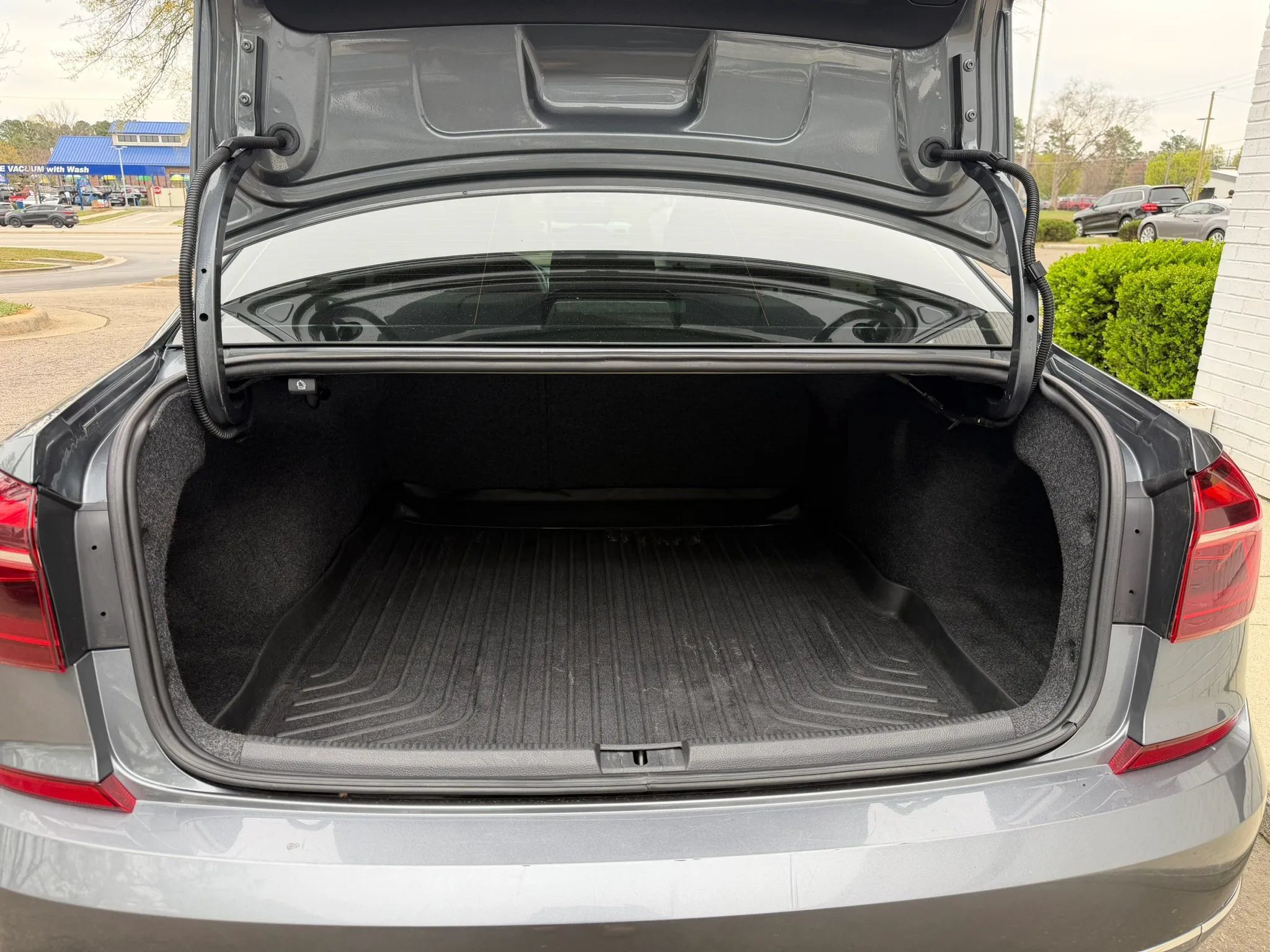 Used 2019 Volkswagen Passat 2.0T Wolfsburg FWD image 15