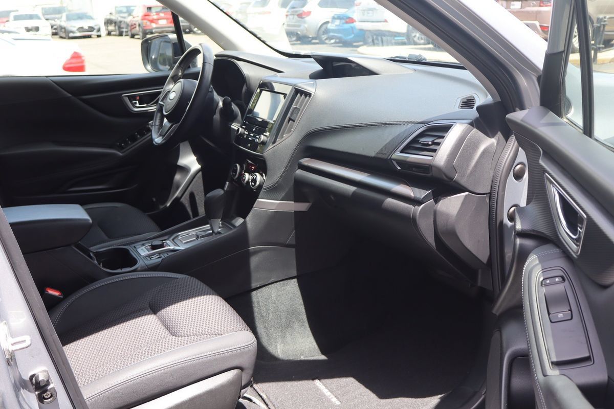 Used 2021 Subaru Forester Premium AWD/4WD image 15