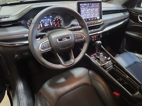 Used 2023 Jeep Compass Trailhawk image 20