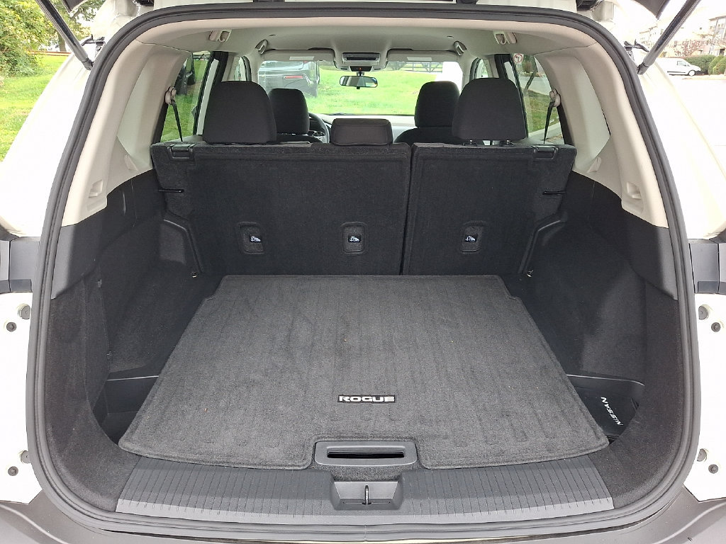 Certified 2023 Nissan Rogue SV AWD/4WD image 29