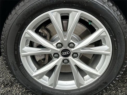 Used 2021 Audi Q3 2.0T Premium w/ Convenience Package image 10